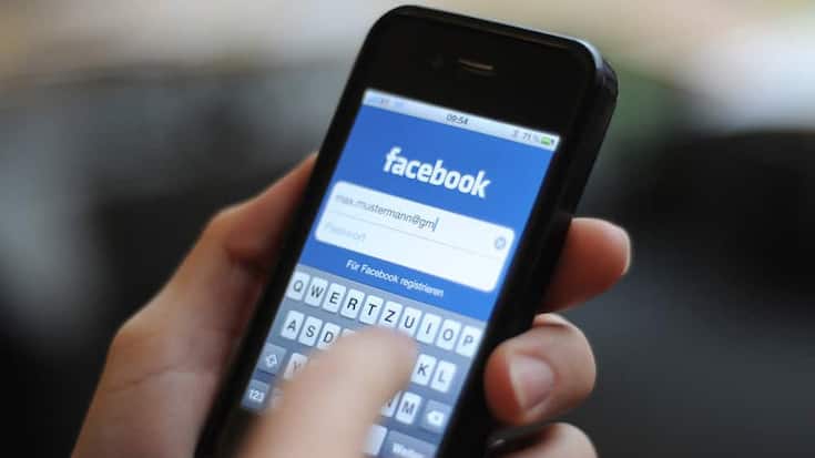 facebook-smartphone.jpg
