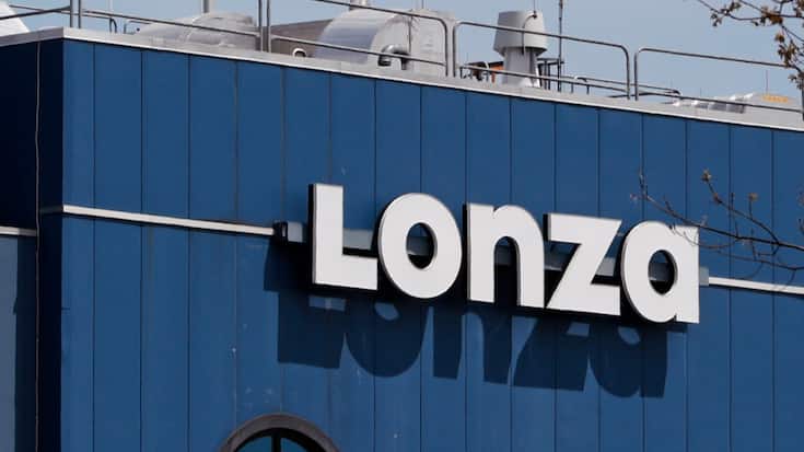 Lonza ist wieder im Wachstumsmodus. Der Pharmazulieferer hat 2025 nicht zuletzt dank des Kaufs einer grossen Produktionsanlage von Roche in Kalifornien kräftig zugelegt. (Archivbild)
