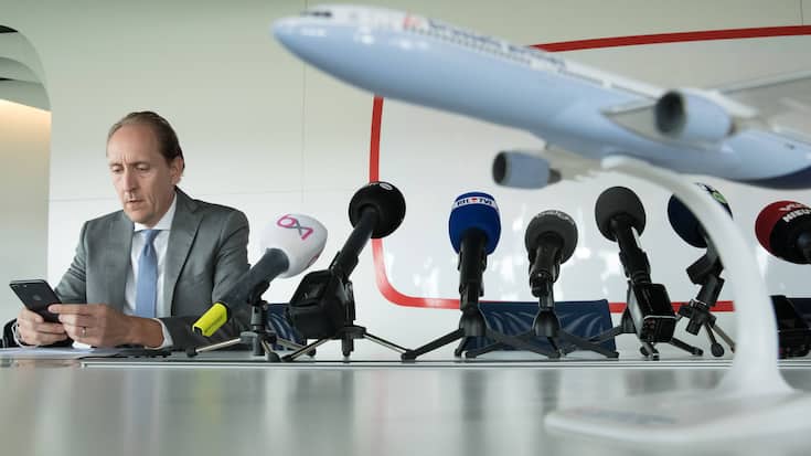 Brussels Airlines CFO Dieter Vranckx pictured during a press conference of Brussels Airlines on the strike of the pilots announced for Monday, Friday 11 May 2018 in Diegem, Machelen. PUBLICATIONxINxGERxSUIxAUTxONLY BENOITxDOPPAGNE 05344208  