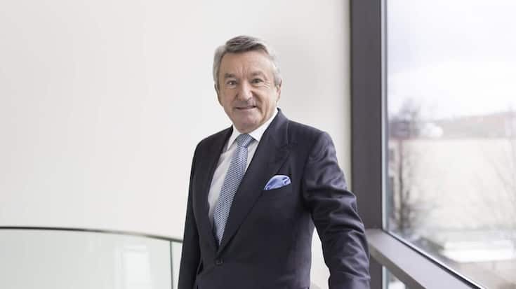 SCHWEIZ LINDT & SPRUENGLI ERNST TANNER