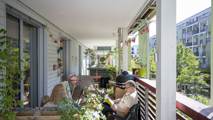 SCHWEIZ OBERWINTERTHUR GIESSEREI MEHRGENERATIONENHAUS