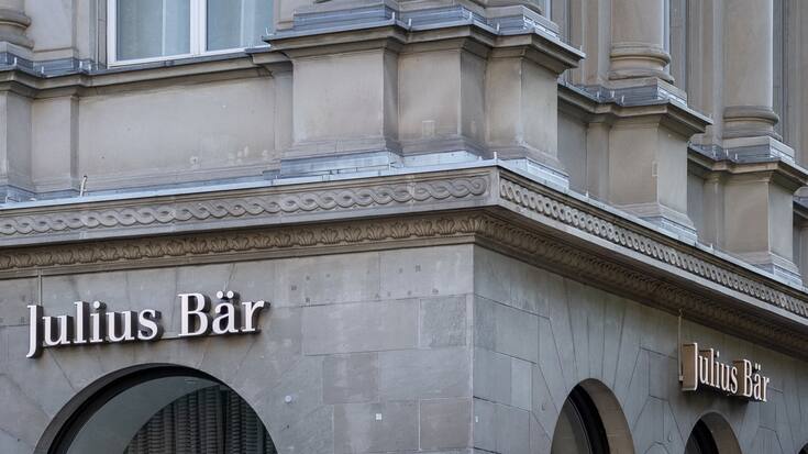 SCHWEIZ ZUERICH BANK JULIUS BAER