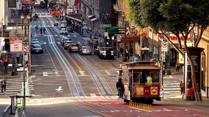 <p>San Francisco ist wegen der vielen KI-Firmen, die in die Stadt ziehen, zur neuen Boomtown geworden. Ganz so poliert wie an touristischen Orten ist die Realität jedoch nicht.</p>