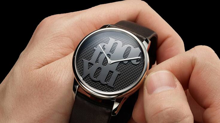 <p>CEO Manuel Emch und Künstlerin Monica Bonvicini lancieren in Genf eine limitierte Louis-Erard-Uhr. </p>