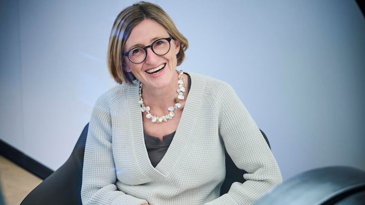 Bütler ist Honorarprofessorin für Wirtschaftspolitik. Sie engagiert sich als Vizepräsidentin der Gebert Rüf Stiftung und als VR von Huber+Suhner, ACImmune, Swiss Life und Schindler.