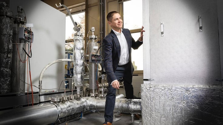 Mario Mica will schädliche Emissionen in nützliche, wiederverwertete Produkte umwandeln.