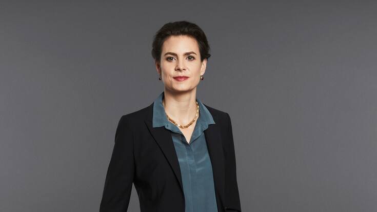 Seit 2022 ist Nora Teuwsen Chefin von ABB Schweiz. Die Juristin war davor Partnerin in der Zürcher Kanzlei Bär & Karrer und Chefjuristin der SBB.