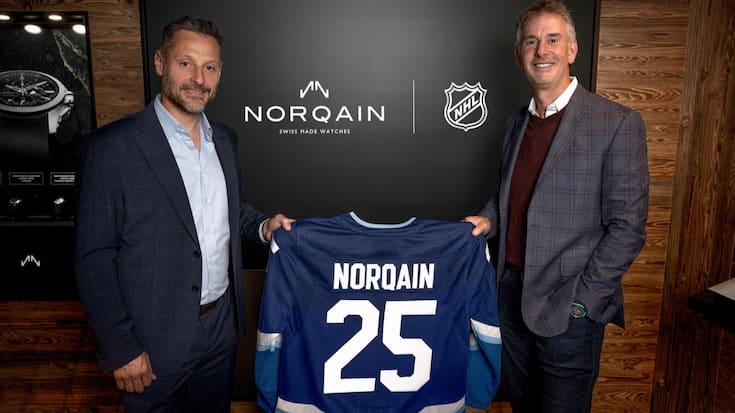 <p>Mark Streit (l.), ehemaliger Schweizer Eishockeyprofi, NHL-Pionier und Mitgründer von Norqain, mit Keith Wachtel, Präsident der NHL.</p>