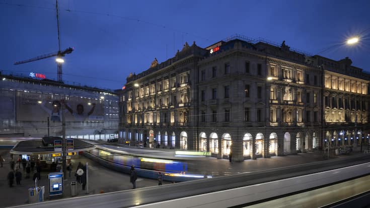 GROSSBANK, CREDIT SUISSE, CS, HAUPTSITZ,  UBS, CS, CREDIT SUISSE, LOGO,