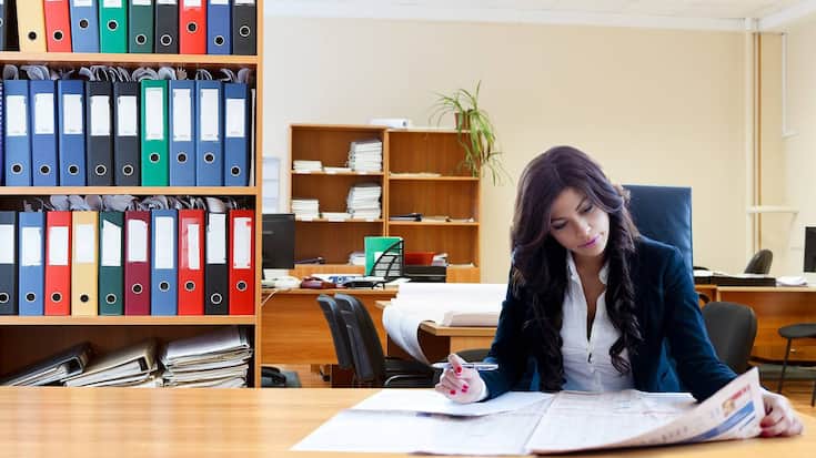 Geschäftsfrau bei der Arbeit