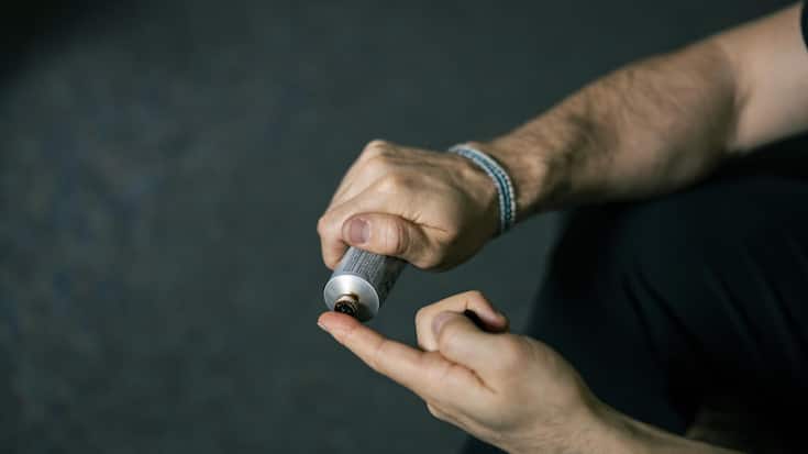 <p>Wer will, kann die Paste auch direkt vom Finger naschen: Das nennt sich der «No Normal Espresso».</p>