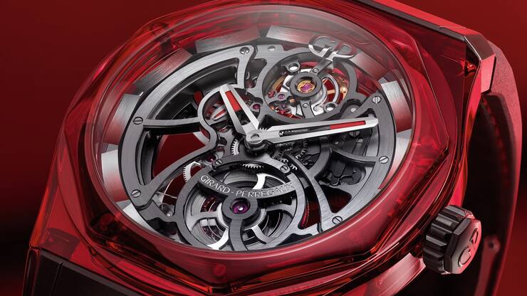 Die Laureato Absolute Light & Shade verfügt über ein metallisiertes Saphirglasgehäuse und verbindet Kurven und Linien, Moderne und Tradition sowie Ästhetik und Funktionalität. 