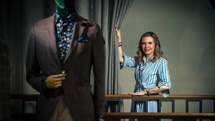 Manuela Beer, Geschäftsführerin der PKZ Burger-Kehl & Co. AG, porträtiert im Geschäft an der Bahnhofstrasse in Zürich.