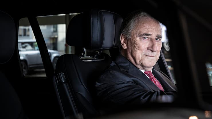 Frey am steuerWalter Frey ist erst der zweite Chef der seit 100 Jahren bestehenden Autohandelsgruppe Emil Frey.