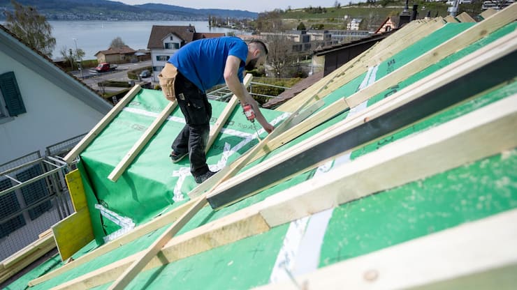 SCHWEIZ MEILEN UMBAU GENERATIONENHAUS