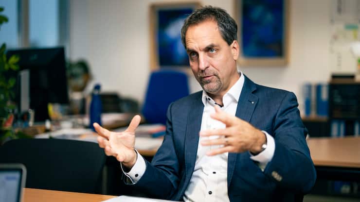 Foto: Thomas Meier. Bern, 23.10.25. Bernhard Emch, Chef des Familienunternehmens Emch AufzÃ¼ge. Handelszeitung.