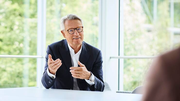 Erfolgs-Ära: ABB-CEO Björn Rosengren (im Bild) übergibt seinem Nachfolger Morten Wierod eine ABB, die sich in blendender Form befindet.