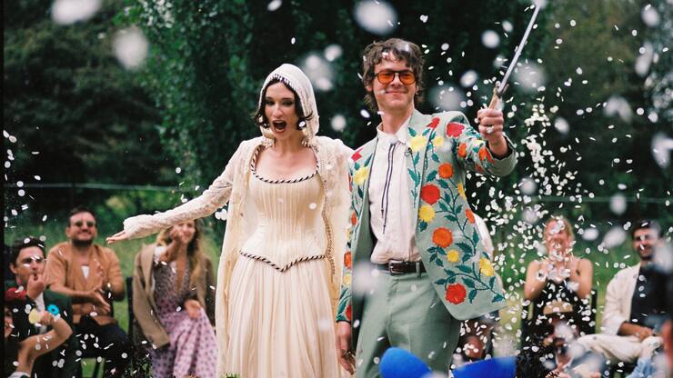 «The Un-Wedding» ist eine grandiose Feier, die nicht Traditionen folgt, ­sondern die Einzigartigkeit des Paares widerspiegelt. Bref: Abenteuerlust ist in, aufgezwungene Formalität ist out.