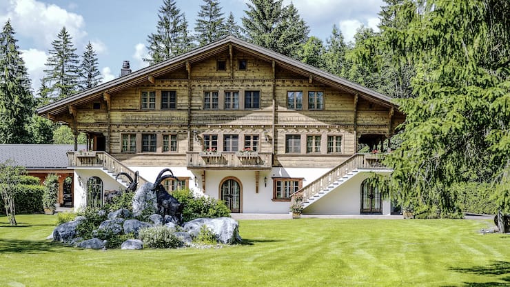 Gstaad Chalet mit sieben Zimmern und grossem Garten, 12,9 Mio. Fr. Angebot: www.barnes-suisse.com.