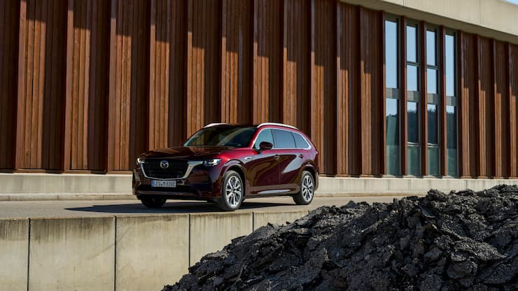 Beim Mazda CX-80 Eleganz trifft auf Robustheit.