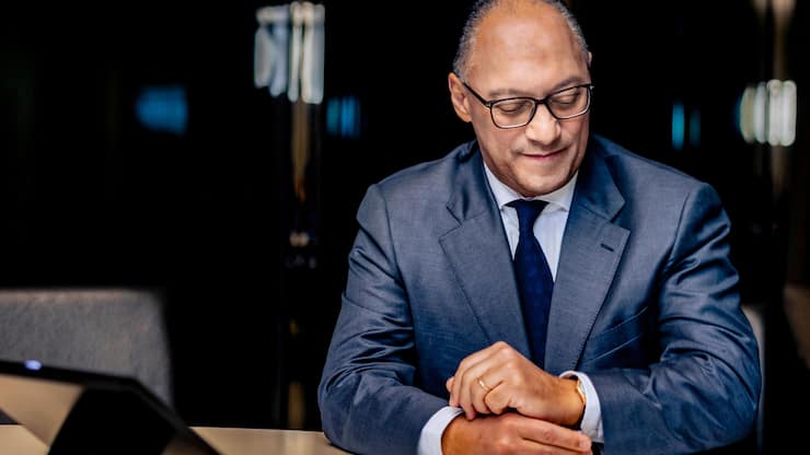 Foto: Thomas Meier. ZÃ¼rich, 27.11.25. Andreas Berger, CEO Swiss RE fÃ¼r HZ