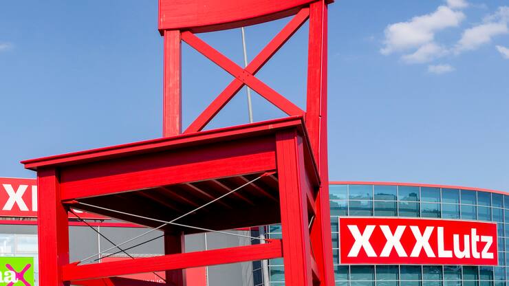 XXXLutz Einrichtungshaus (KEYSTONE/CHROMORANGE/Ernst Weingartner)