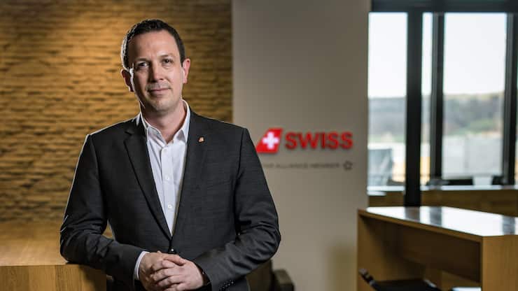 Bild: Philippe Rossier fuer SoBli, 24.3.2025, Kloten, Flughafen, ZH SWISS-CEO Jens Fehlinger, 43 (44?). Mit Raphael Rauch