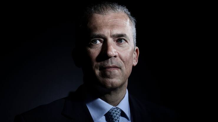 Andreas Utermann, chief executive officer and global chief investment officer at Allianz Global Investors AG, poses for a photograph following a Bloomberg Television interview in London, U.K., on Wednesday, May 3, 2017. Active management's value proposition needs rethinking, Utermann said during the interview. Photographer: Simon Dawson/Bloomberg