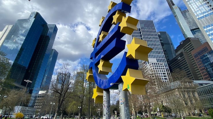 Euro_EZB_Devisen_Währungen_Frankfurt