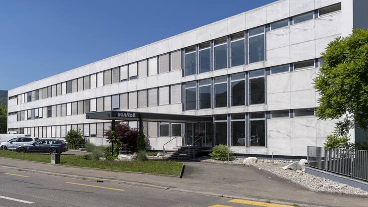Der Sitz des Schweizer Industriekonzerns Von Roll Holding AG in Breitenbach.