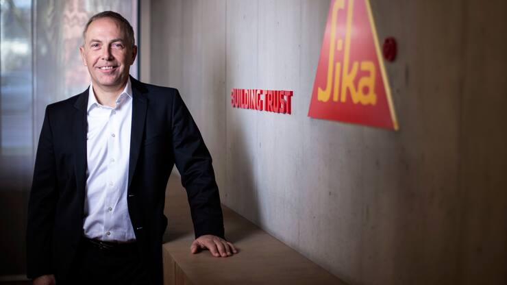 Sika Baar: Der CEO Thomas Hasler am Hauptsitz des Unternehmens in Baar.