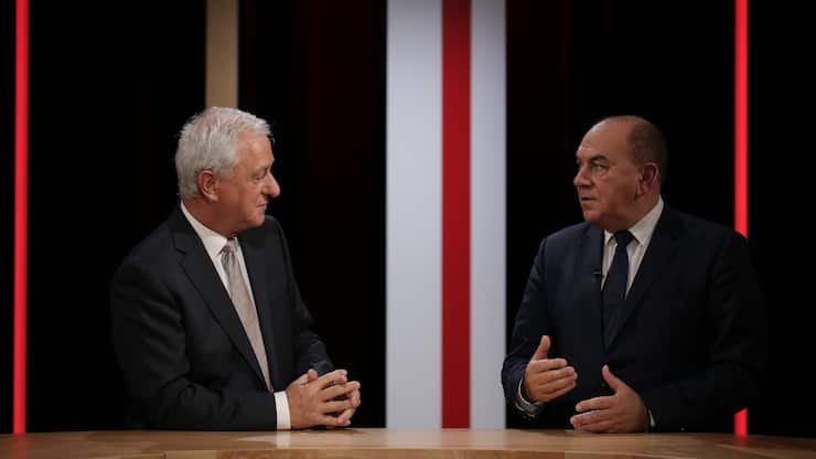 Novartis-VR-Präsident Jörg Reinhardt (l.) und sein UBS-Pendant Axel Weber beim BILANZ Business Talk.