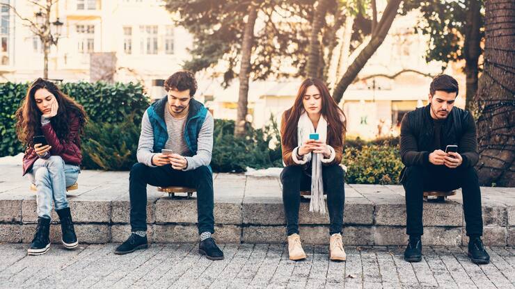 Medienkonsumierende können von diesem erhöhten Wettbewerb enorm profitieren. Wir haben besseren Zugang als je zuvor zu Nachrichten, Unterhaltung, Wissenssendungen, politischen Einschätzungen und vielem mehr.