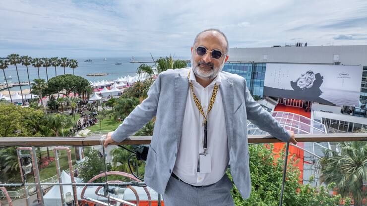 Giona Nazzaro in Cannes, wo er Filmproduzenten, Regisseure und Stars trifft für sein Festival in Locarno.