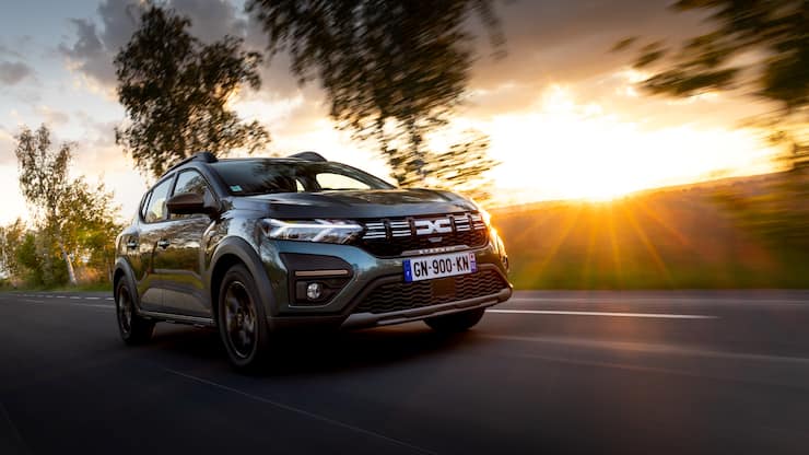 Das neue Design sorgt für breitschultrige Auftritte statt Duckmäuserei: Das Sandero-Sondermodell Stepway Extreme.