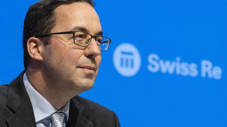 Christian Mumen­thaler (im Bild) führt seit sieben Jahren die Swiss Re. Präsident Jacques de Vaucleroy erhöht den Druck.