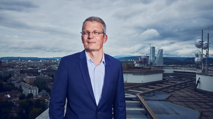 Pierre-Alain Ruffieux (im Bild) war seit November 2020 CEO bei Lonza, kam als Wunschkandidat von Chairman Albert Baehny. Ruffieux konnte die hochgesteckten Erwartungen nicht erfüllen.