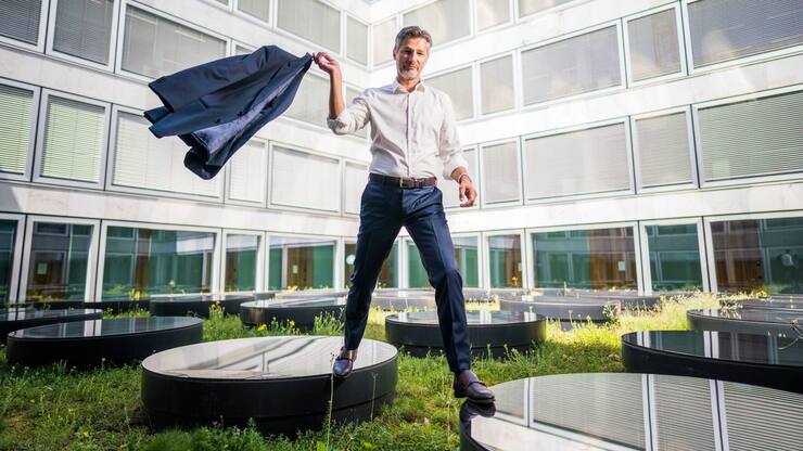 Der Neue ZKB CEO, Urs Baumann, in action im ZKB Hauptquartier 