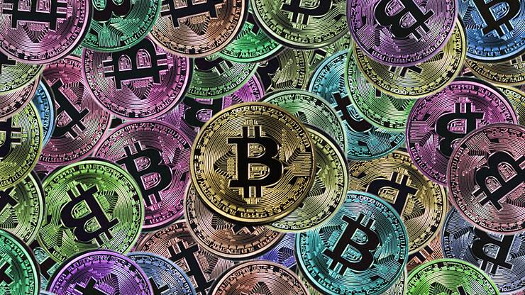 Farbige Bitcoin-Illustrationen.