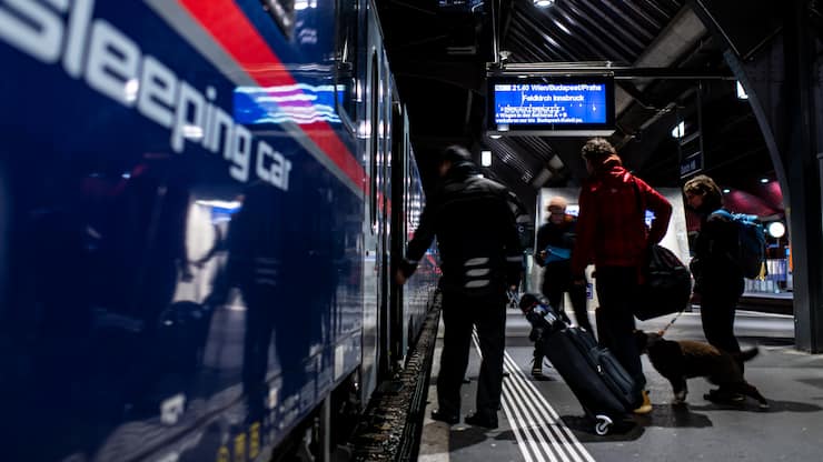 Der Nightjet der OeBB steht zur Abfahrt nach Wien im Hauptbahnhof ZÃ¼rich bereit.29.11.2019Foto: Thomas LÃ¼thi