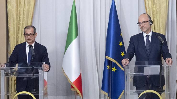 Giovanni Tria (L) und Pierre Moscovici (R) 