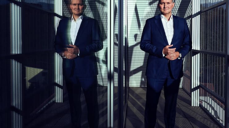 <meta name="image" property="og:image" content="[https://www.handelszeitung.ch/fp/1695/953/4680/3443/sites/default/files/media/field_image/2023-11/simon_michel_ypsomed]">