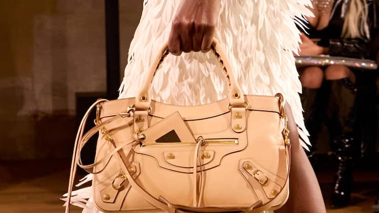 BALENCIAGA SUMMER 26 CLOSE UP IMAGE 56.jpg