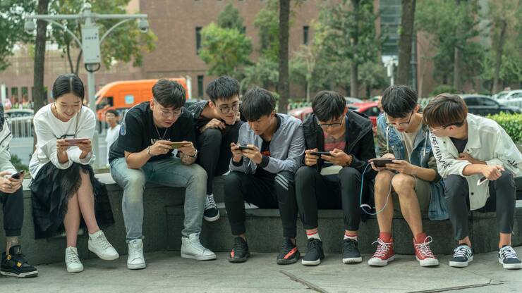 Chinas Jugend am Smartphone