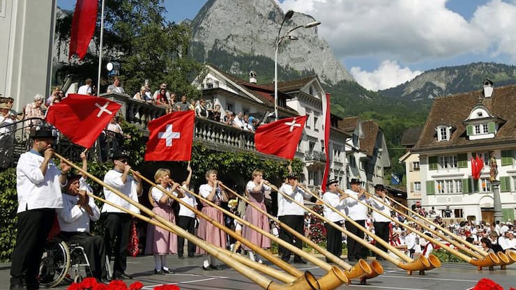 schweiz-tradition.jpg