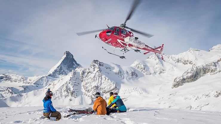 Heli-Skiing