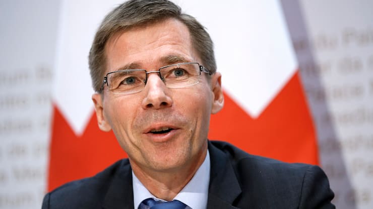 Joel Mesot, neuer Praesident ETH Zuerich, spricht waehrend einer Medienkonferenz, am Mittwoch, 24. Oktober 2018 in Bern. (KEYSTONE/Peter Klaunzer)