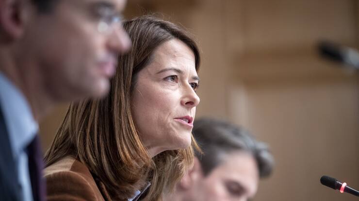 Petra Goessi, Parteipraesidentin FDP, Schweiz, spricht zur Strategie bei den kommenden Bundesratswahlen am Point de presse der FDP Schweiz nach der Fraktionssitzung, am Freitag, 22. November 2019 in Bern. Die Gruenen erheben Anspruch auf einen Bundesratssitz bei den Bundesratswahlen vom 11. Dezember. Der Angriff gilt dem ersten FDP-Sitz. Die FDP sieht keinen Grund fuer eine sofortige Aenderung der Zauberformel. (KEYSTONE/Marcel Bieri)