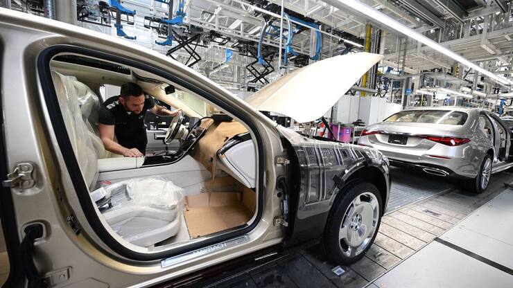 DEUTSCHLAND AUTOINDUSTRIE - MERCEDES-BENZ