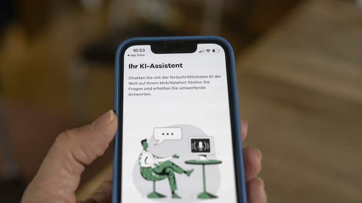 SCHWEIZ KUENSTLICHE INTELLIGENZ CHATBOT